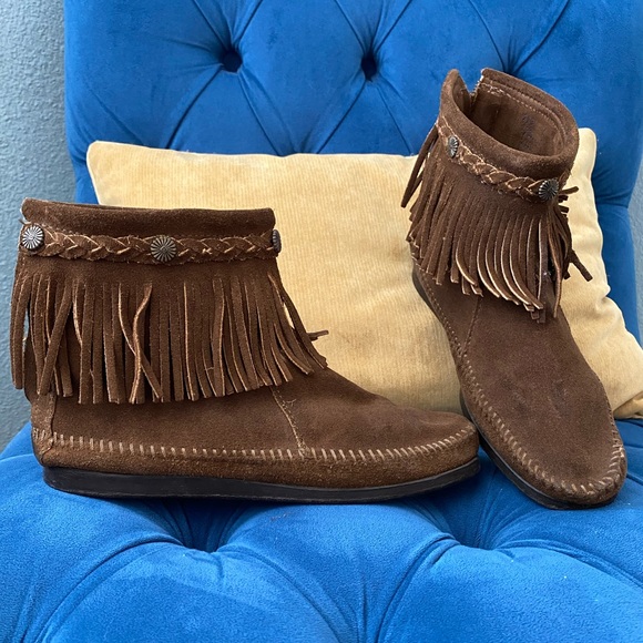 ankle high moccasins